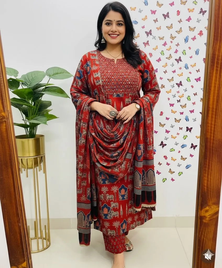 Pure fine Cotton fabric heavy embroidery  Kurti with Pant with cotton 100-100 Dupatta (S)
